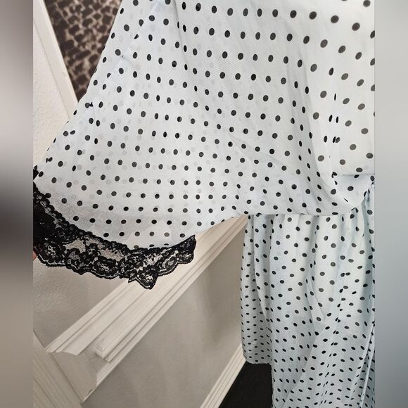 Sheer polka dot Robe 1x NWOT - Picture 4 of 10